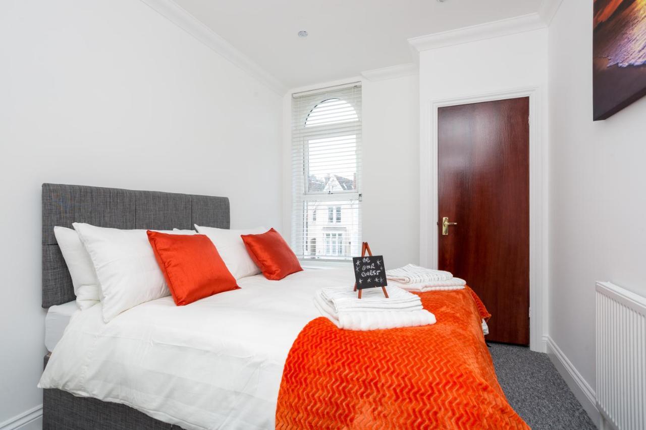 Luxury Granada Apartments - 1 & 2 Bed Flats W Free Parking Perfect For Contractors, Students Near The Beach Portsmouth Oda fotoğraf