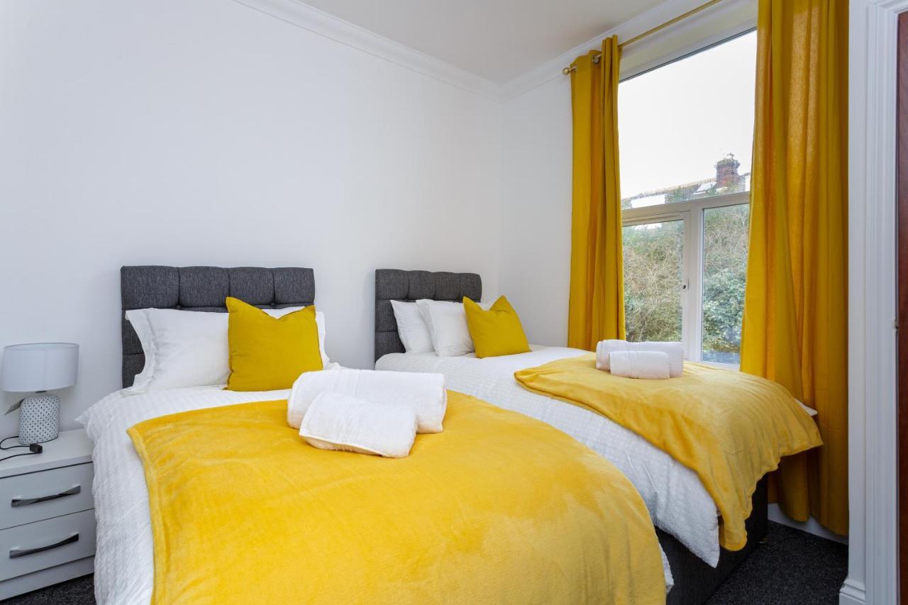 Luxury Granada Apartments - 1 & 2 Bed Flats W Free Parking Perfect For Contractors, Students Near The Beach Portsmouth Oda fotoğraf