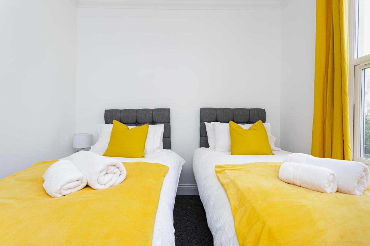 Luxury Granada Apartments - 1 & 2 Bed Flats W Free Parking Perfect For Contractors, Students Near The Beach Portsmouth Oda fotoğraf